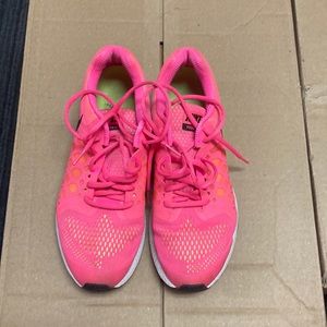 Woman’s Nike shoes